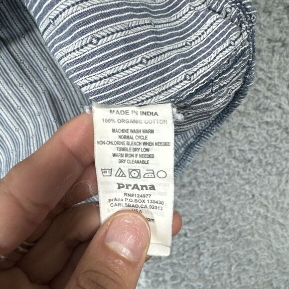 Prana Shirt Men's XL Grey Stripe Short Sleeve Button Up Pockets M1PATR115 - Picture 6 of 10